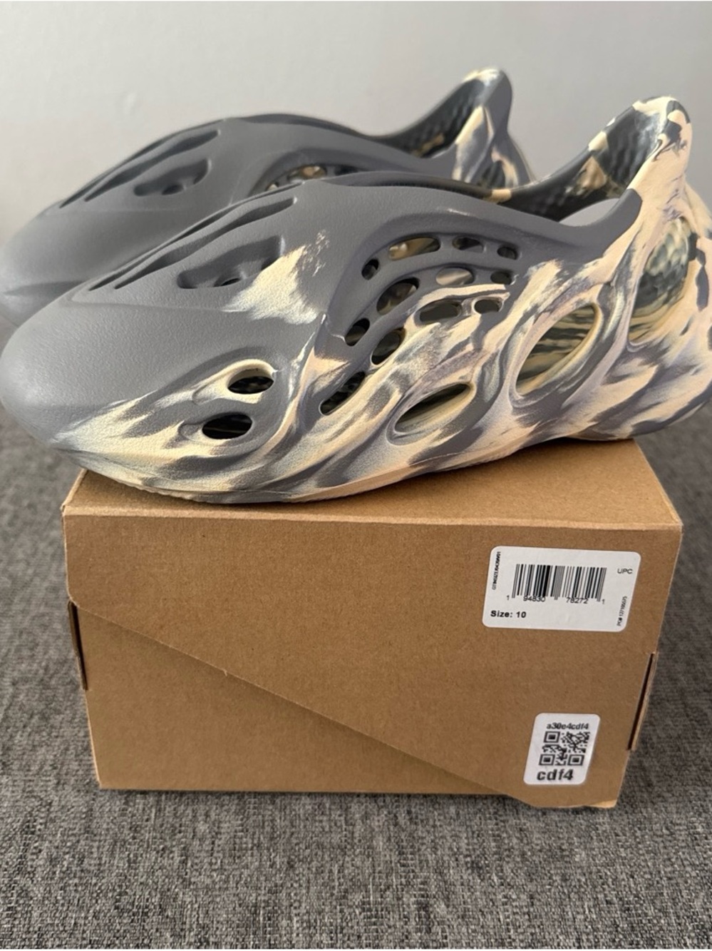 Yeezy Foam Runner in Gray and Cream Swirl